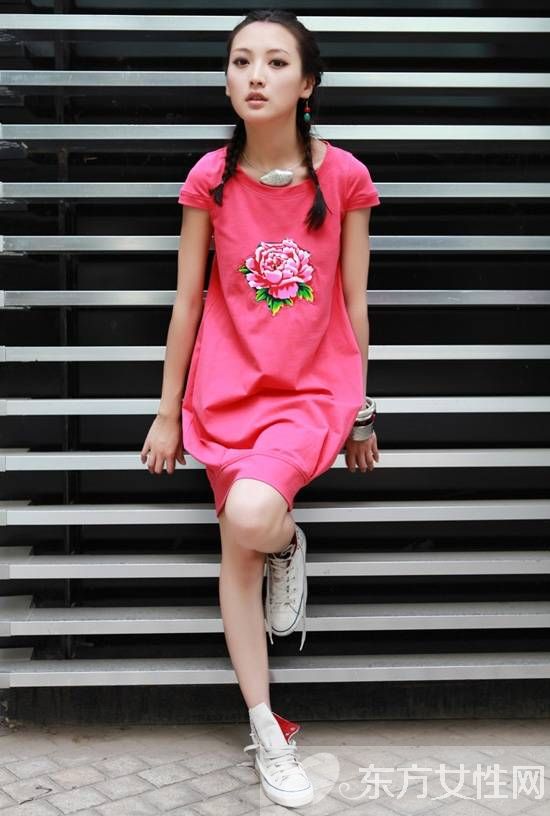 民族風(fēng)服裝時尚搭 讓你美得渾然天成