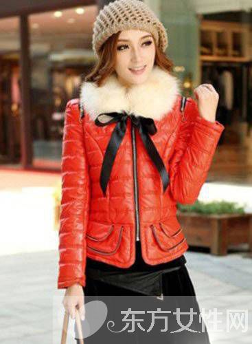 毛呢短外套怎么搭配更顯瘦 簡(jiǎn)單搭配穿出名媛氣質(zhì)