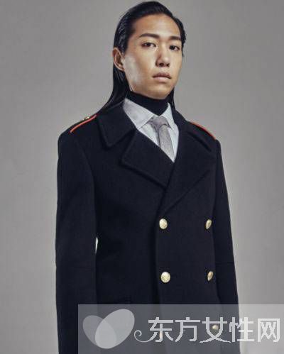 男士時(shí)尚軍裝風(fēng)搭配 六件外套表現(xiàn)不一樣的時(shí)尚味道