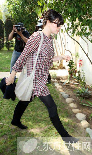 格子衫怎么搭配 各種百搭輕松穿出你的風(fēng)范兒