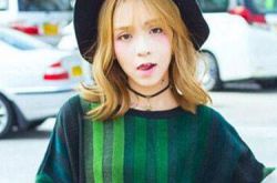 時尚韓版女裝搭配示范 這么穿非常有韓范哦