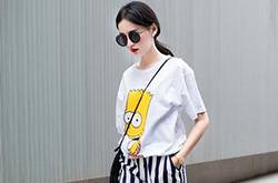 卡通t恤+長(zhǎng)褲or短褲 減齡時(shí)尚又可愛