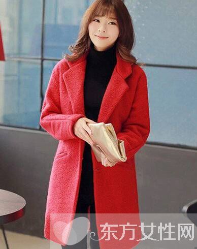 冬季經(jīng)典紅黑色服裝搭配 輕松穿出完美身材