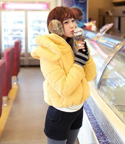 MM時尚冬裝搭配 亮色棉服美出新高度