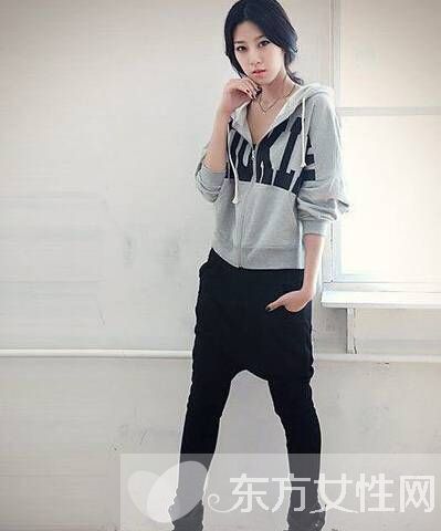 運(yùn)動(dòng)外套時(shí)尚搭配術(shù) 簡(jiǎn)約休閑活力范十足