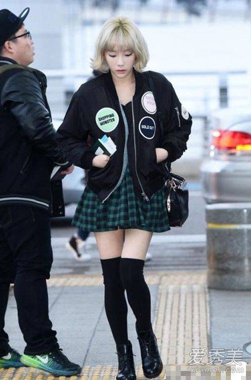 少女時(shí)代春裝街拍 林允兒早春粉嫩登場(chǎng)