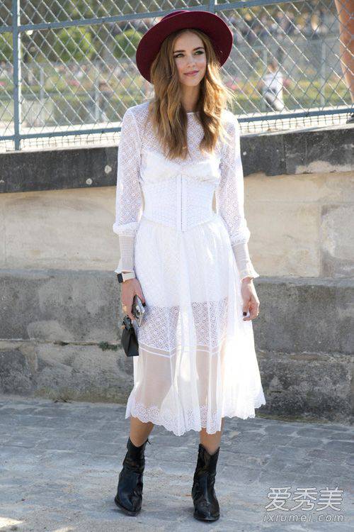 歐美時尚街拍 早春長裙搭配美美噠