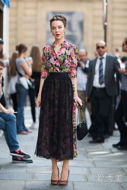 歐美時尚街拍 早春長裙搭配美美噠