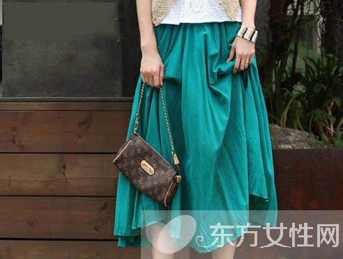 半身長裙搭配技巧推薦 巧妙搭配秒變氣質(zhì)女神