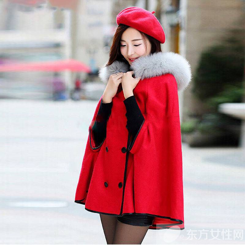 短款斗篷外套怎么搭配 冬天這么穿既暖和又時尚