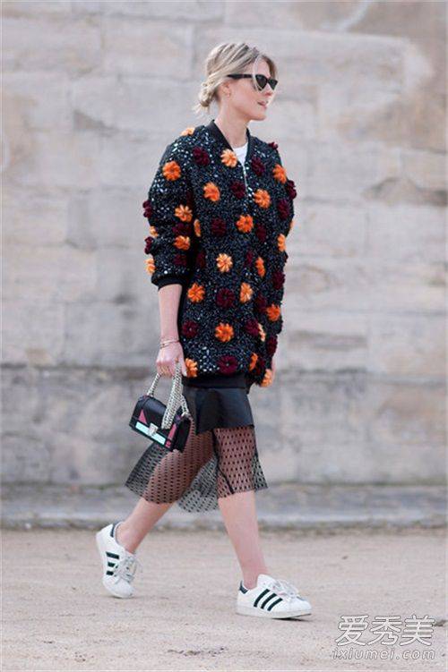 白球鞋搭配圣經(jīng) 你應該擁有一雙