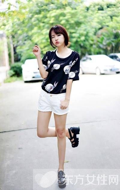 卡通t恤+長褲or短褲 減齡時尚又可愛