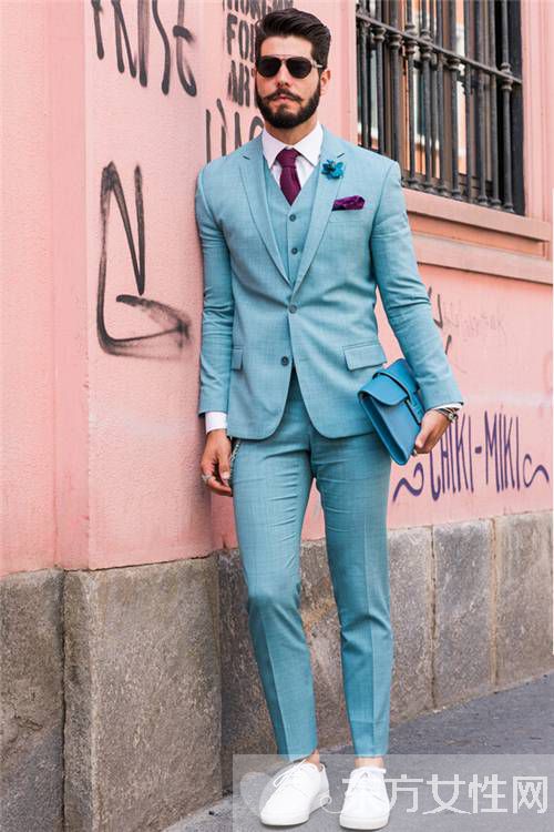 男士時尚西裝搭配經(jīng) 瞬間俘獲萬千少女心