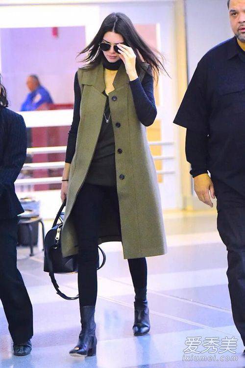 軍綠色外套怎么搭配 歐美嫩模都這么穿