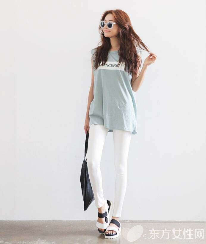 夏日超美穿搭術(shù) 涼拖+褲裝時(shí)髦又有品