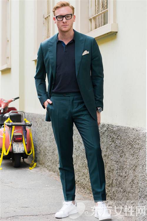 男士時尚西裝搭配經(jīng) 瞬間俘獲萬千少女心