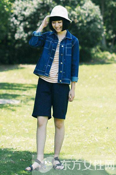 顯嫩學(xué)院風(fēng)搭配技巧 讓你立馬年輕五歲