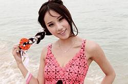 連體泳衣美女穿搭術(shù) 做個(gè)夏日的水美人