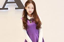 今春女生流行時(shí)裝穿搭術(shù) 隨性又不失時(shí)尚感