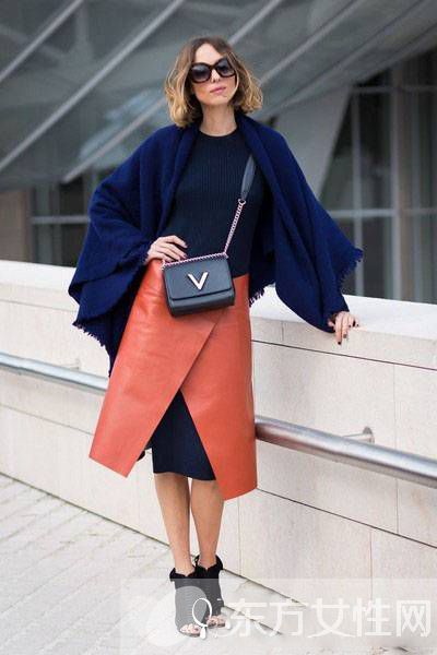 羊毛連衣裙怎么穿好看 即時(shí)尚又保暖的最佳穿法