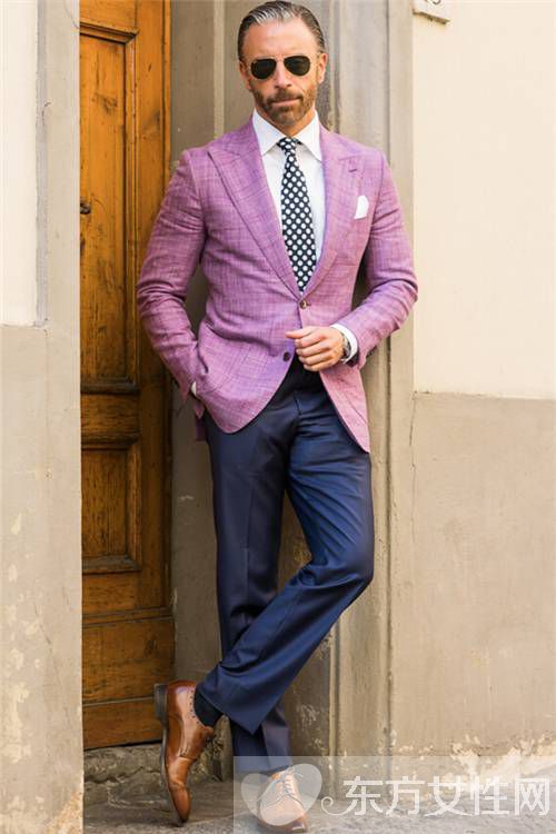 男士時尚西裝搭配經(jīng) 瞬間俘獲萬千少女心