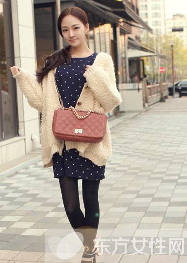 韓版寬松毛衣搭配法 搭對(duì)了顯瘦身材隨便show