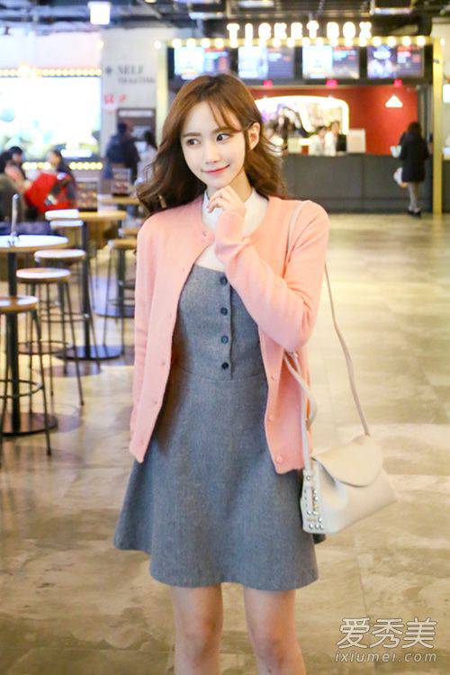 針織開衫如何搭配 韓國街拍達(dá)人親身示范