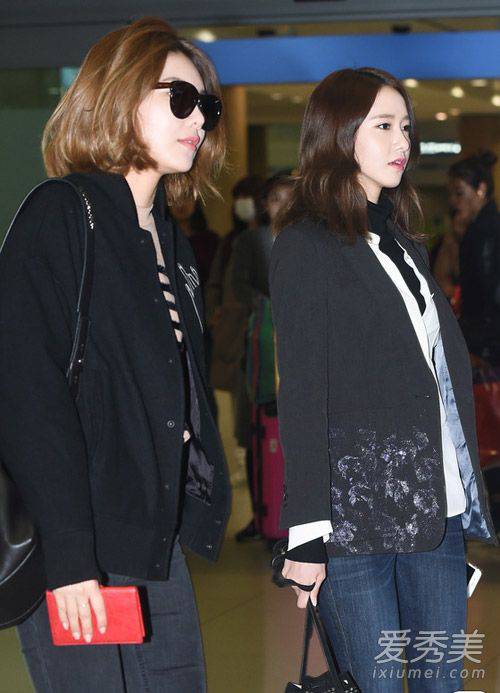 少女時代春裝街拍 林允兒早春粉嫩登場