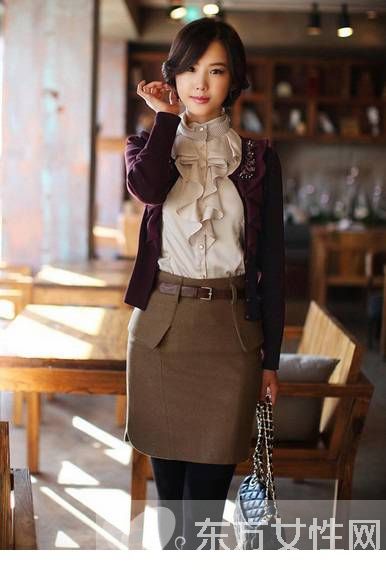 巧選職場(chǎng)西裝裙 盡展職場(chǎng)女性迷人風(fēng)采