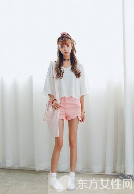 糖果色短褲搭配鞋子技巧 穿對(duì)了你就是時(shí)尚達(dá)人