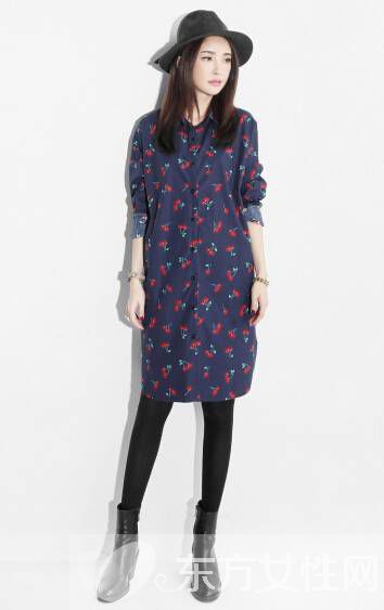 秋冬打底連衣裙搭配法 御寒時(shí)尚盡顯大牌范