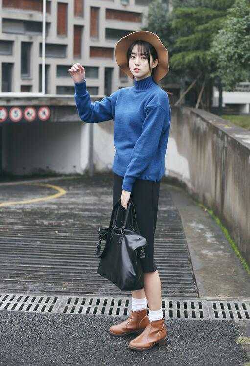 春裝高領(lǐng)毛衣怎么搭配 達(dá)人街拍搭配推薦