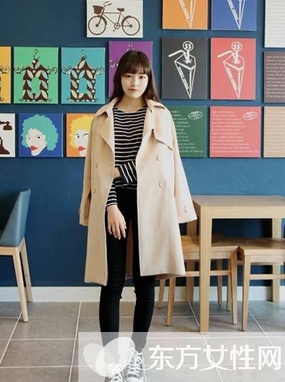 簡約風衣+緊身褲搭配術 這樣搭才時尚