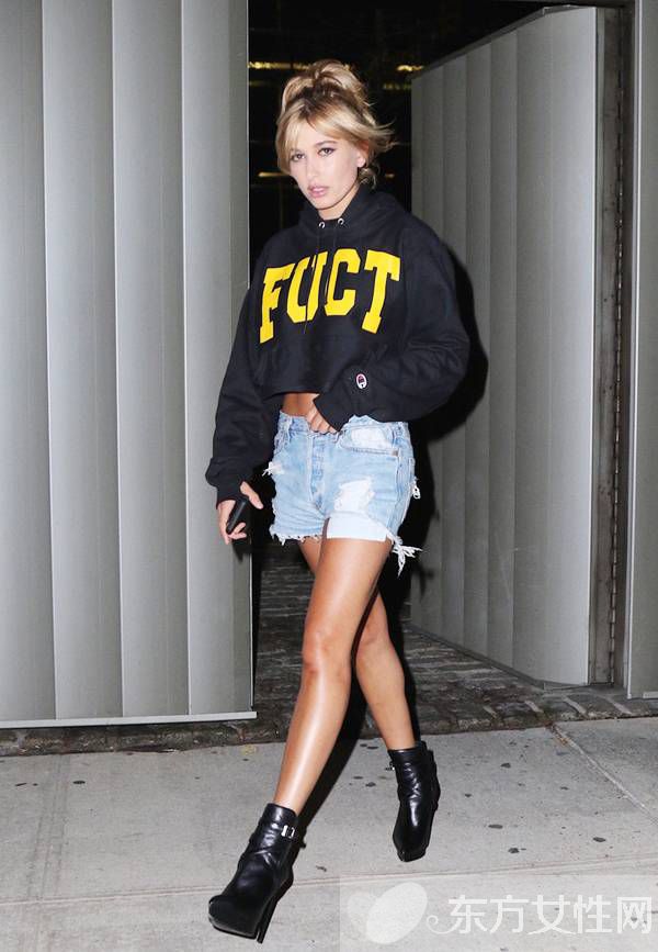 衛(wèi)衣配什么褲子好看 N種搭配技巧搭出你的時尚花樣