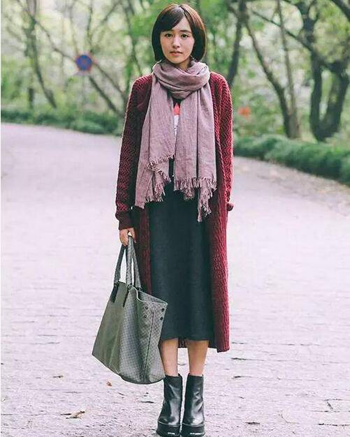 大紅毛衣搭配推薦 怎么搭都是美美的