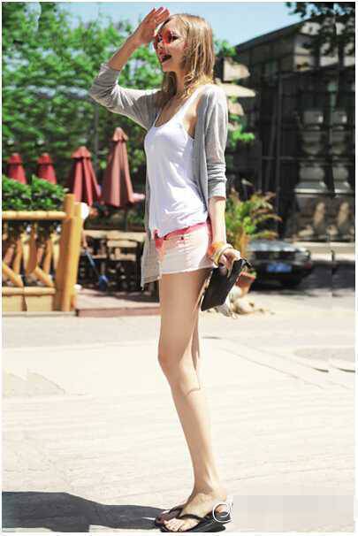 夏季最佳搭配 陽(yáng)光下照樣美美的