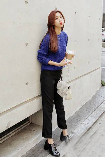 秋季毛衣復(fù)古風(fēng)搭配 這么穿你也是時(shí)尚達(dá)人