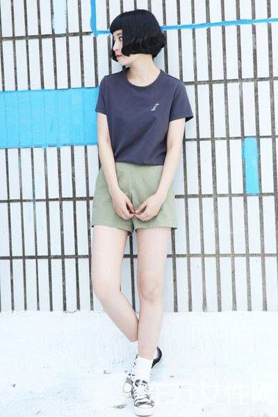 顯嫩學(xué)院風(fēng)搭配技巧 讓你立馬年輕五歲