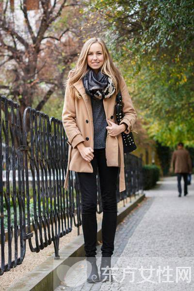 打底衫最佳搭配推薦 百搭顯瘦純色最經(jīng)典