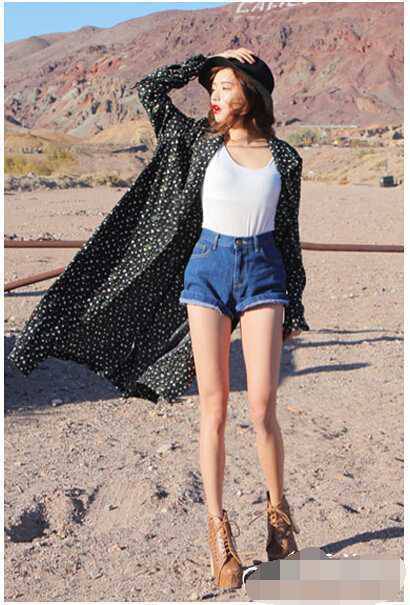 夏季最佳搭配 陽(yáng)光下照樣美美的