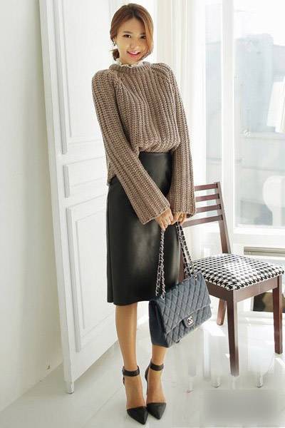 秋季毛衣復(fù)古風(fēng)搭配 這么穿你也是時(shí)尚達(dá)人