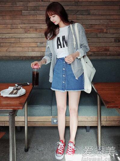 牛仔裙怎么穿才好看 這幾種搭配學(xué)起來