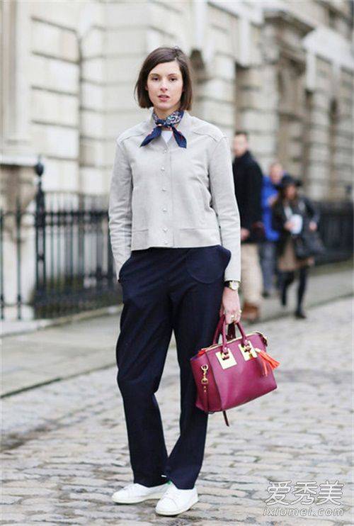 白球鞋搭配圣經(jīng) 你應該擁有一雙