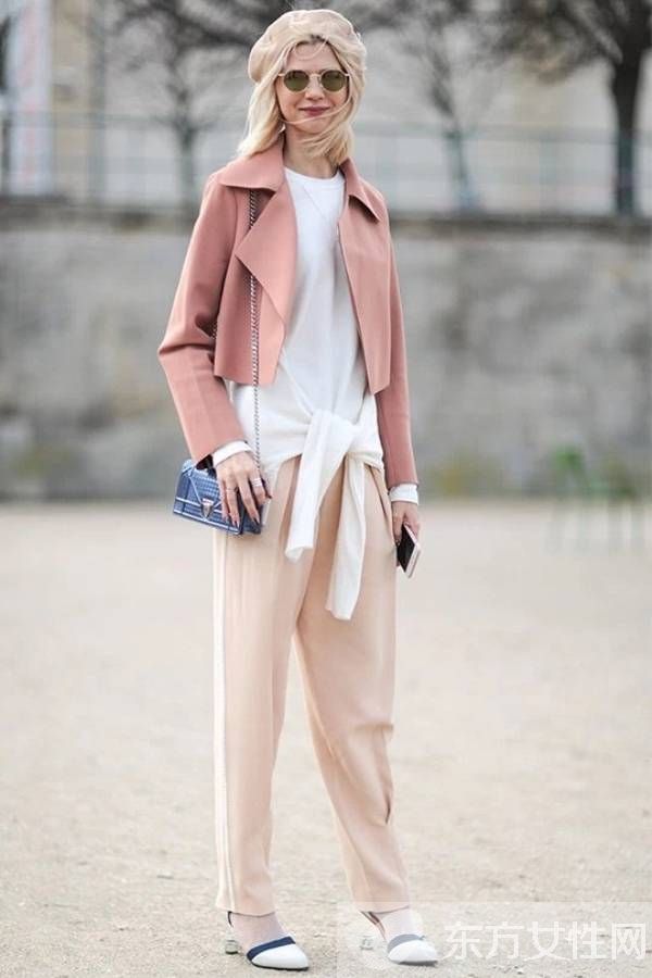 單色也一樣美 look這些時尚穿搭街拍合輯