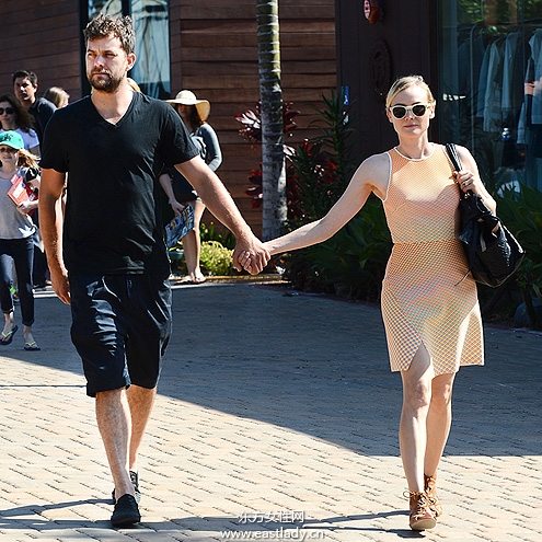 歐美明星夏季外出穿啥衣服