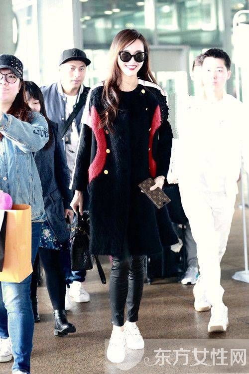 大衣怎么搭配 唐嫣用她的時尚街拍告訴你