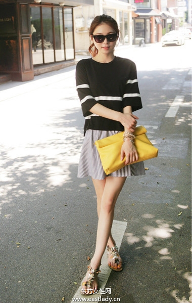 2026年01月13日中國內(nèi)地街拍 短裙短褲MM最愛