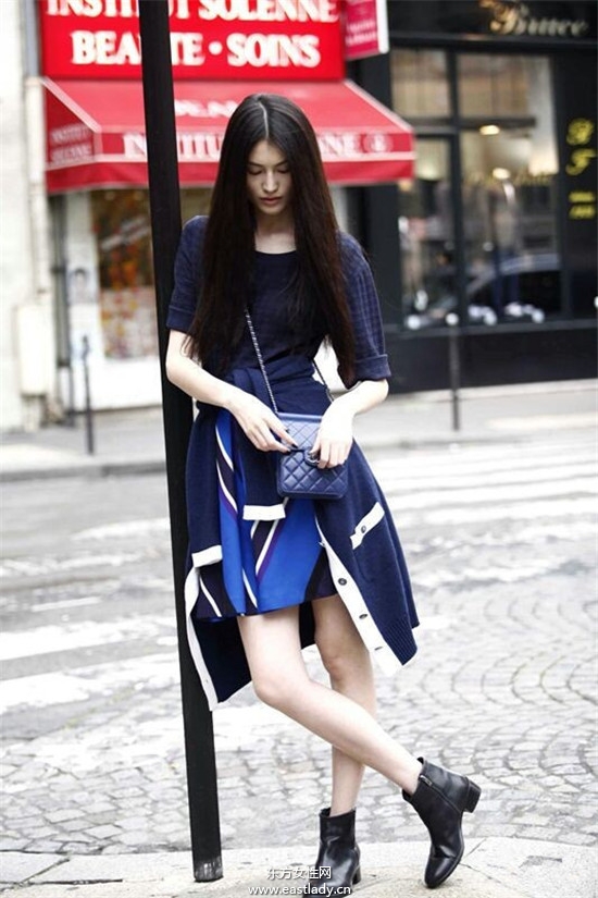 中國(guó)超模何穗街拍寫(xiě)真