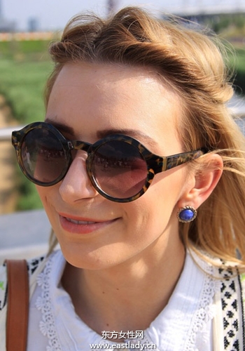 倫敦?zé)o線音樂節(jié)墨鏡出街帥氣十足