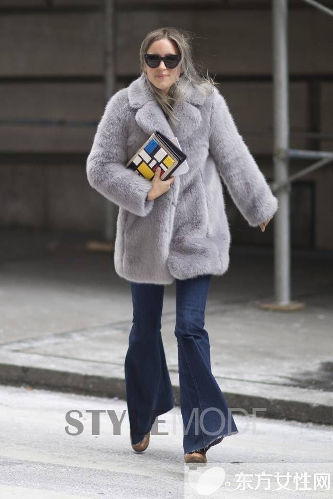 潮人街拍示范洋氣皮草穿搭 這樣穿才不顯土